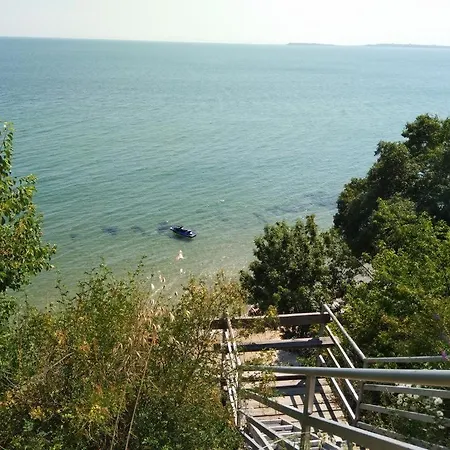 Alex S Nadhernym Panoramatickym Vyhledem Na Sveti Vlas