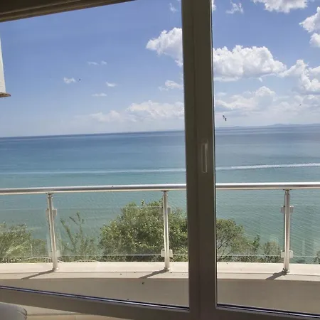 Alex S Nadhernym Panoramatickym Vyhledem Na * Sveti Vlas