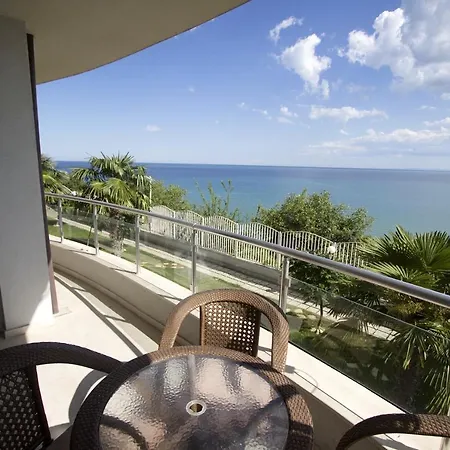 Alex S Nadhernym Panoramatickym Vyhledem Na * Sveti Vlas